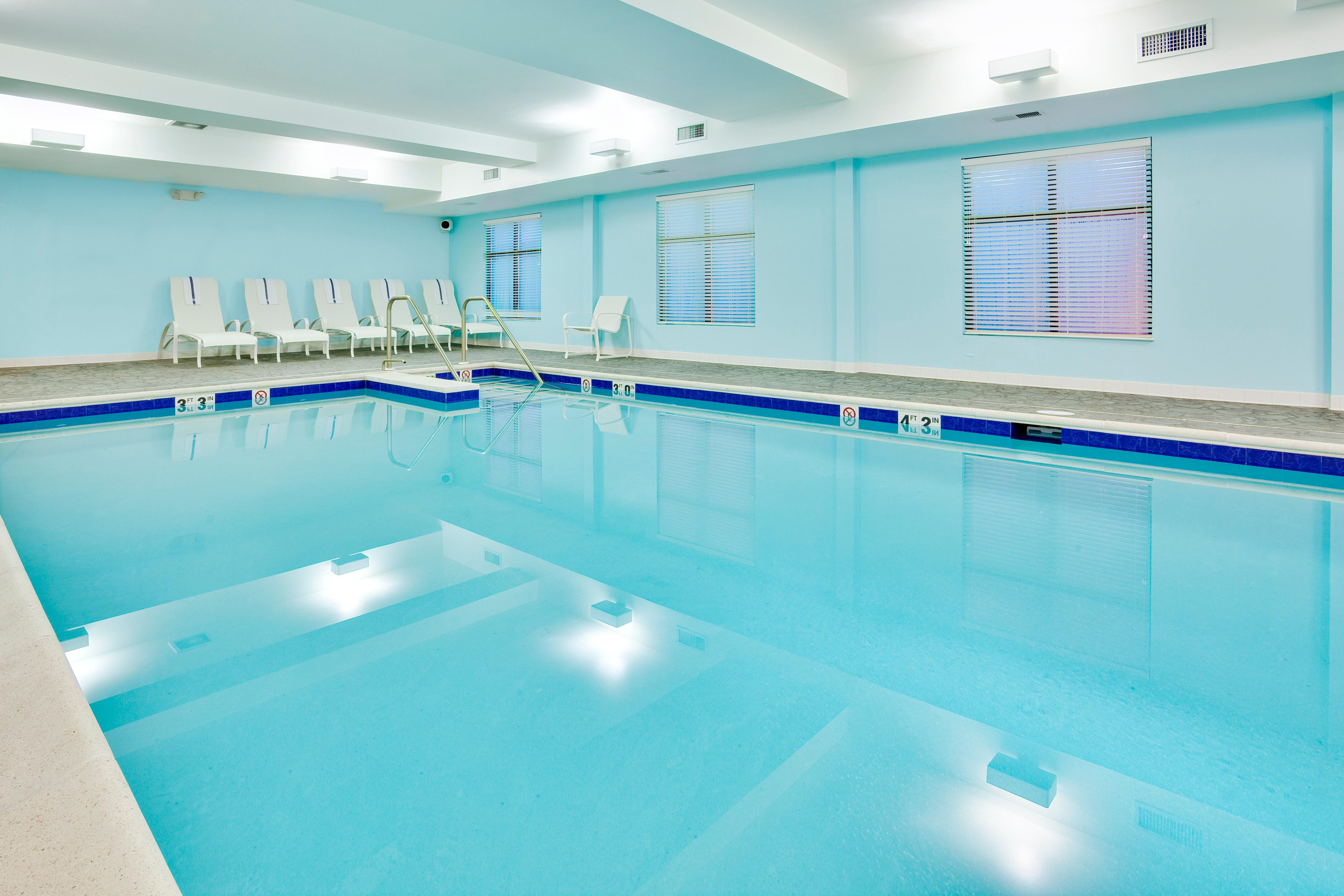 Holiday Inn Express Hotel & Suites Lebanon By Ihg Bagian luar foto